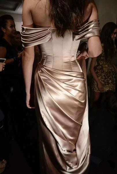 Vestidos formales para mujer, corte tubo, hombros descubiertos, mangas cortas, cola larga, satén, vestidos de fiesta / Tienda de vestidos de fiesta